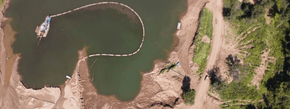 Добыча речного песка