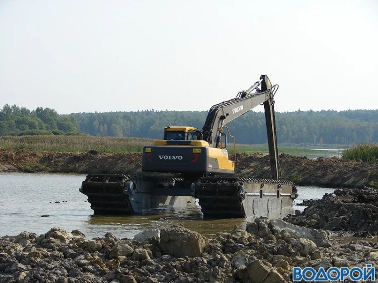 Амфибия Volvo EC220 DLR EIK